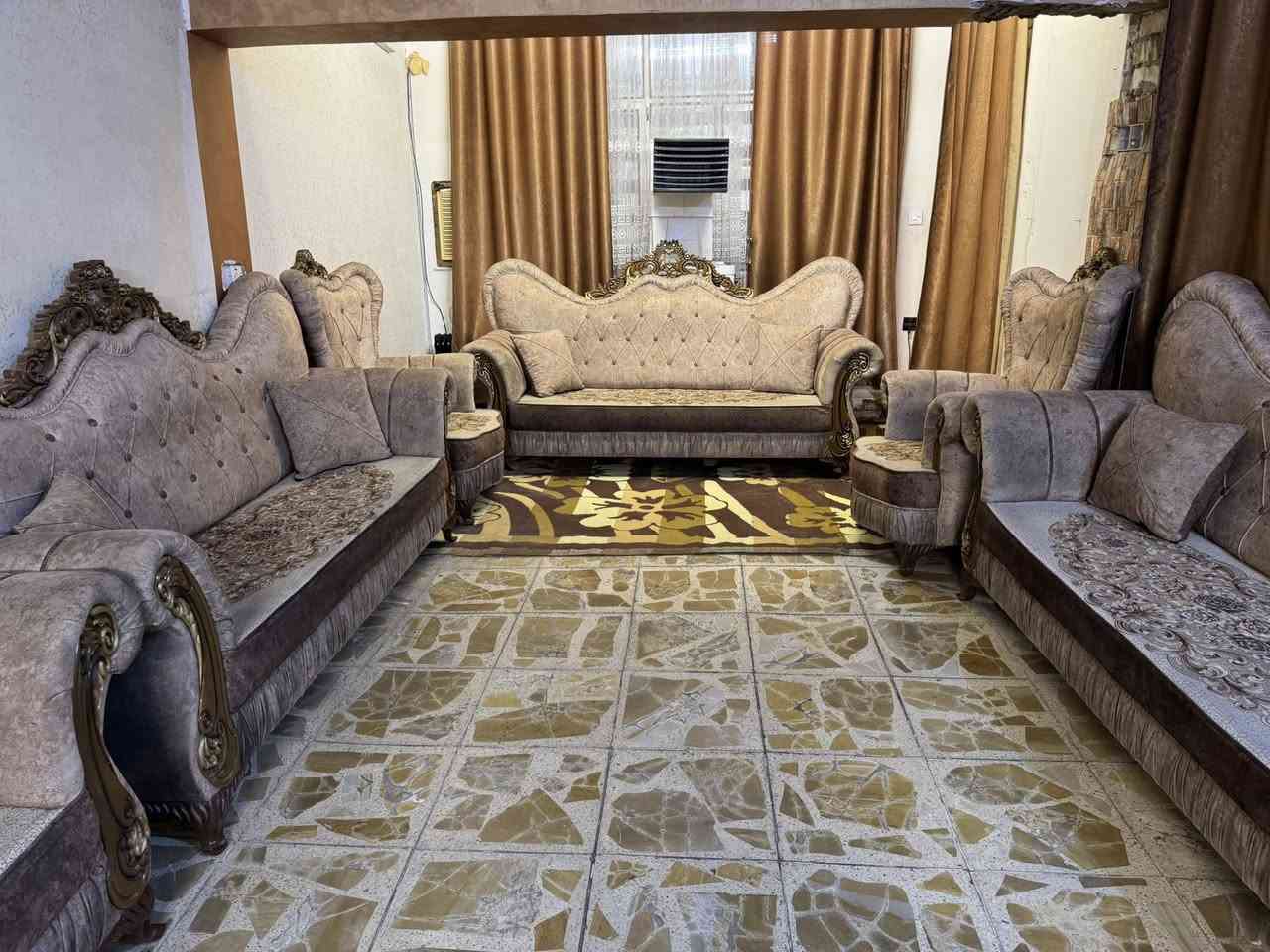 للبيع تخم ١٤ مقعد نظيف جدا سبب البيع الانتقال لبيت اصغر  السعر خاص


**إذا كنت صاحب هذا الإعلان وتريد حذفه لأي سبب، رجاءا أرسل رسالة إلى الدعم الفني**