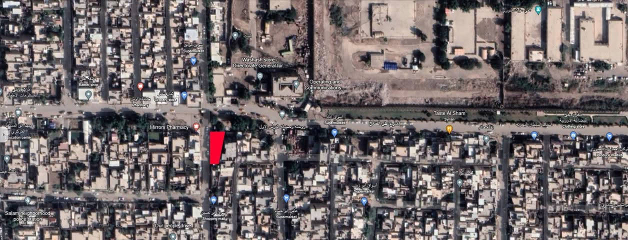 عقار تجاري ركن للبيع (دار قديم/هدم) 247 متر ، (واجهة 11.6 متر، نزال 26.5 متر)، في منطقة علي الصالح ( العقار ركن على شارع علي الصالح التجاري قرب صيدلية المرايا , يصلح لبناء عمارة تجارية)، امام العقار رصيف عريض (20 متر) ، سعر المتر 5,750  مليون و بيه مجال بسيط.

للتواصل الاتصال على  : ***********  او  ***********
