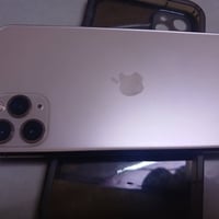 🔥😍 ايفون 11 برو ماكس  الذاكره 256 البطاريه 80 %  مكفول.     بغداد كمال...