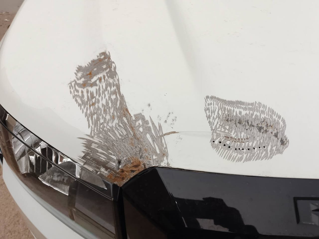 نيسان فرونتير 24 قمارة ونصف ماشية 20 
رقم بغداد باسمي حادثة طخة بالبنيد بدون ايرباك 
***********
