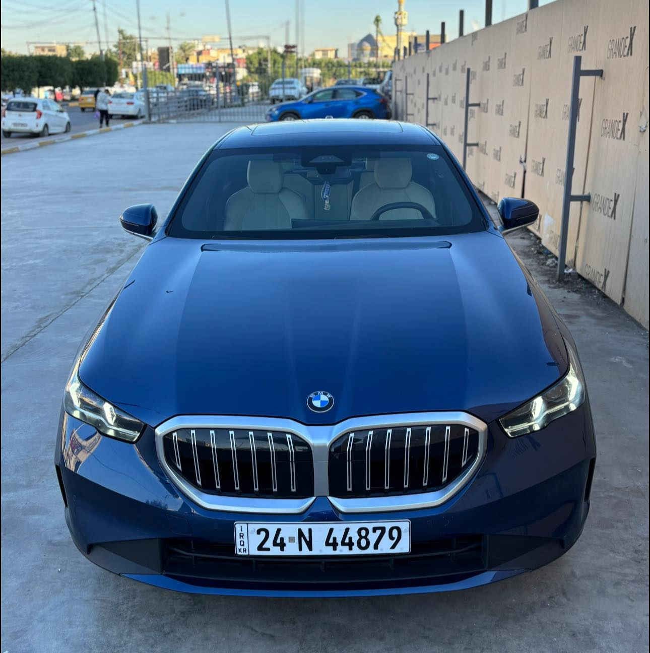 السلام عليكم بسعر مناسب BMW 530i 2024
BMW 530i 2024 
لون مميز جداً 
سنة الصنع : 2024 الشكل الجديد كلياً 
4 سلندر توين تيربو 
رقم شمالي باسمي تحويل ثاني يوم 
مواصفات السيارة :
داخل حليبي او ابيض 
ويل السيارة تصميم خاص( M )🛞
دخول ذكي 
انارة ترحيبية 
فتحة سقف 
فتح صندوق ذكي
حساسات بزاوية 360 درجة 
ماوس كرستالي الحديث من BMW 
اصطفاف تلقائي
رجوع تلقائي 
خمس كاميرات محيطية لتسهيل الرؤية
شاشة انارة لمعلومات السيارة ( داتا شو ) 
نقطة عمياء ( التعتيم التلقائي )
انارة داخلية والتحكم في الألوان 
شاشة متصلة 
الجلود المستخدمة لداخلية السيارة بنوعية ممتازة وفاخرة 
نظام صوتي هارمان كاردون الممتاز 🎧
مقاعد تحكم كهرباء وضعيات خزن
⛔️وارد امريكي كلين بدون حادث (فقط قطع كلير امريكي باماكن محدده )
بدون حاد
 
العنوان // بغداد الحرية 

رقم الهاتف //***********

***********
