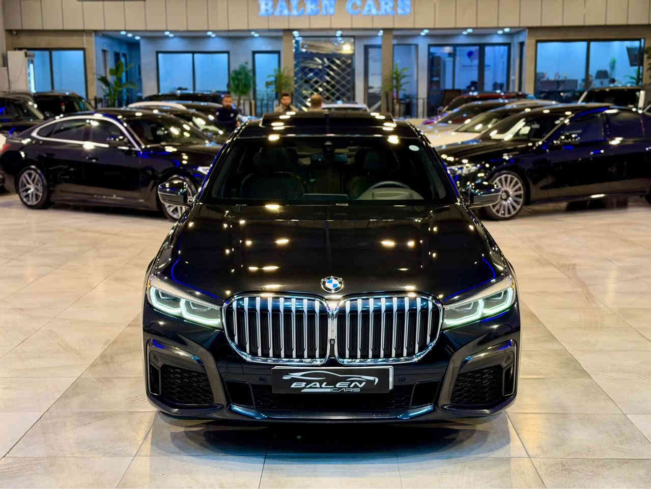 BMW 740LI  كلين تايتل 
2020.  M pakeg 
فول فول مواصفات 
لايتات زينون ليد متحرك 
رادار امامي خلفي جانبي 
حساس و كاميرة ٣٦٠
5 كاميرة 
جكات 
ابواب و صندوق شفط 
تشغيل عن بعد 
بانوراما 
داتا شو 
سماعة هرمان كاردون
ليد داخلي 
باب طويل 
5 بردات 
كشنات هيتر تبريد 
سيارة بيلاد هيكل M ستيرن و دعاميت بيلا 
سيارة كفالة عامة بدون صبغ و تعديل 
408$ 
*********** وتس اب 
*********** أربيل, العراق
