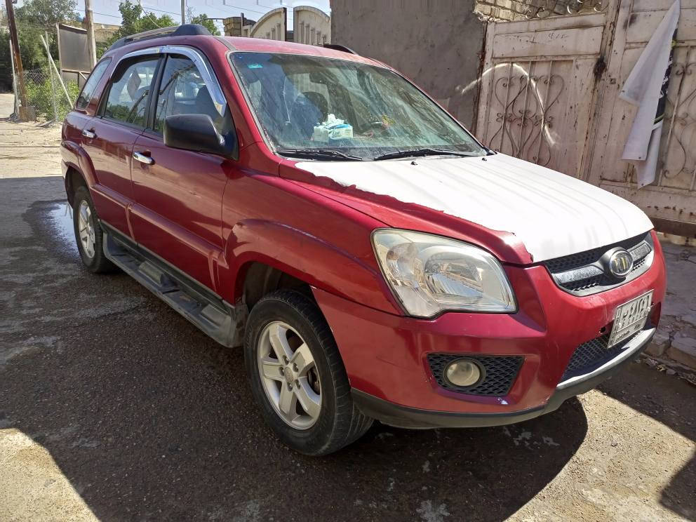 سبورتج خليجي للبيع رقم بغداد بأسمي ، گير ومحرك بحالة جيدة ، تبريد وتدفئة ،     ٣ قطع صبغ الصندوگ والجاملغ الخلفي جهة السائق والباب خلف السايق توحيد لون ، محرك ٢٠٠٠ ، 

السعر ١١٠ وبيها مجال للشراي.

بغداد حي الجهاد 

للاتصال ***********
