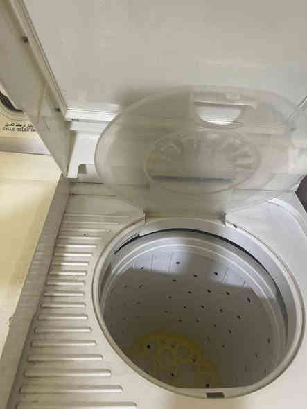 غساله للبيع عنوان بصره حي الحسين شارع التأميم اتصال او واتساب فقط ***********
