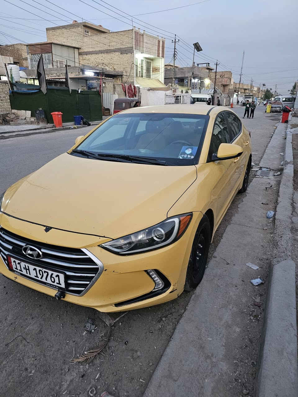 السلام عليكم النترا ١٧ حادثها طخات بالبنيد والجاملغ والباب الخلفي بيها خصرة وبارد بالشاصي واللغد سليم بي شي بسيط كلش السيارة بيها منظومة غاز شاشة كامرة مدوشمة السعر 120
ملاحظة كشرها نظيف فقط الدعاميات مرعبلات 
مكان السيارة كفائات العبيدي رقمي ***********
