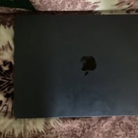 ماك بوك آير M2 • نظيف • نجف