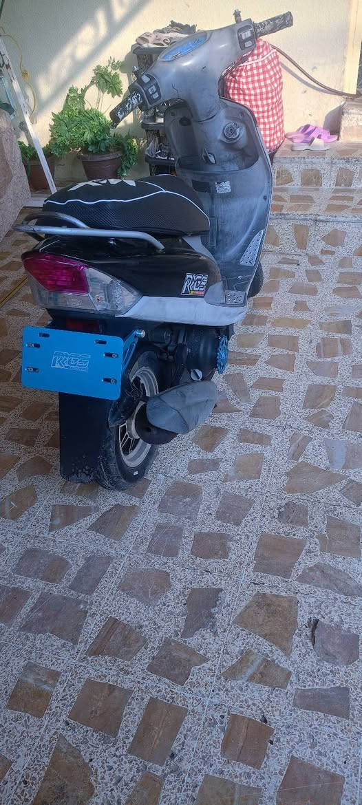 السلام عليكم دراجه ماكس منغولي
بلادي مكينه مفوله شك الكاع سبان مشافت
مانقصها برغي كامله مانقصه اي شي معدل صاروخي تمشي 120
السعر   مليون و100
نكره سلف وهندر كهربائيات كله شغال 
شلعه ومعدل مختمه كله ختم واحد 
عنواني حي صدام ستفسار ‏‪0751 847 0886,‬‏
