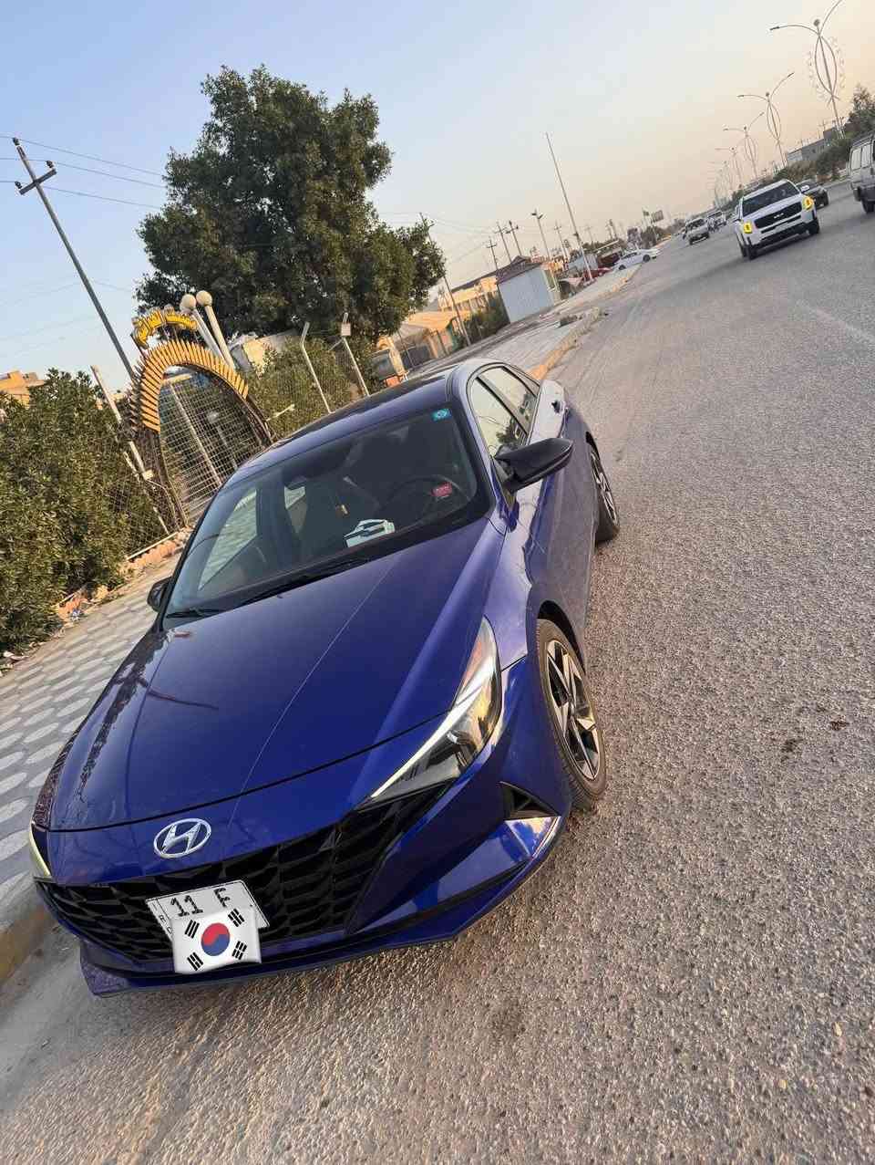 سلام عليكم 
النترا موديل 2023 لون جويتي وارد أمريكي حره باسمي رقم بغداد ماشيه 33 الف ميل حادثها كلش بسيط مجرد باردات بيها صغار والحادث موجود بلمنشور
مواصافات السياره 
بصمه تشغيل وبصمه أبواب 
محرك 2000 دوش
شاشه ديجتال متصله 
تدفئه وتبريد بلكشنات 
تحكم ستيرن جهتين 
حساسات اماميه وخلفيه+رادار امامي وجانبي تشغيل عن بعد + نقطه عمياء+ مساعد البقاء بالمسار+ مثبت سرعه 

السعر 168 ورقه وبيها مجال قليل
مكاني ذي قار المركز

***********
***********
