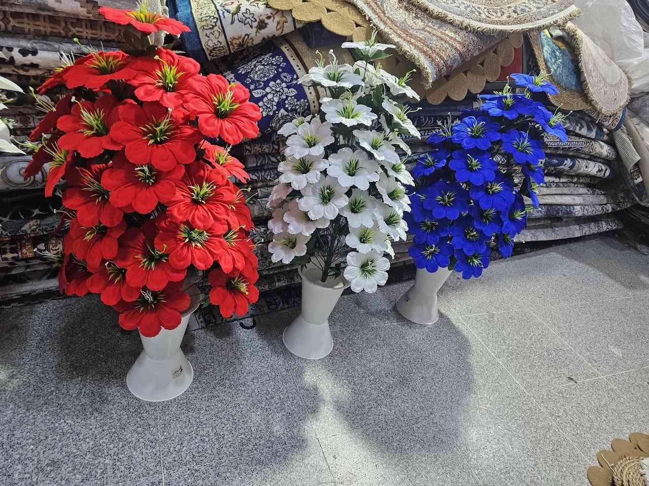 كل ماهو جديد ومميز من اشجار الزينه  وصول شجره حجم وسط ب١٤ ألف  فقط للإستفسار واتساب*********** او ***********او مراسله الصفحة
