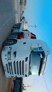 للبيع سكانيا 2015 حجم 490 ثلاثه محاور سحال مزوج كرين 17 طن 7 سلايت ريم...