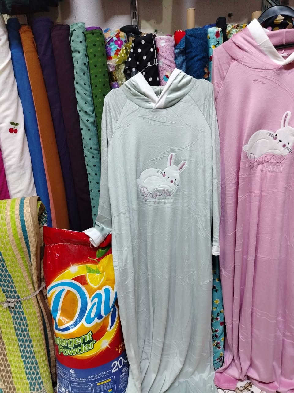 اخر خمس قطع قديفه
سعر القطعه ب5000
المكان حي العسكري خلف الروضة مقابل الصوره


**إذا كنت صاحب هذا الإعلان وتريد حذفه لأي سبب، رجاءا أرسل رسالة إلى الدعم الفني**