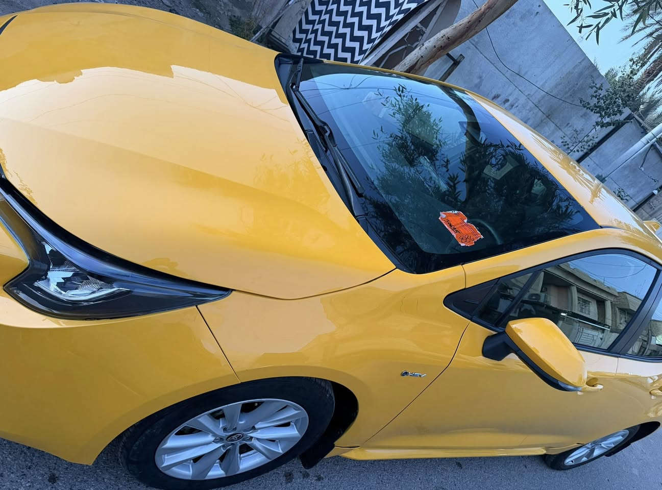 السلام عليكم كورلا هاج باك هايبرد وارد ياباني موديل 2024 ماشية 20 الف كيلو بيها جاملغ وبنيد تبديل بدون دواخل بدون يرباك صورة الحادث بالمنشور تترقم خصوصي رقمها مجاني 
السعر 110 
مكاني بغداد حي العامل
***********
