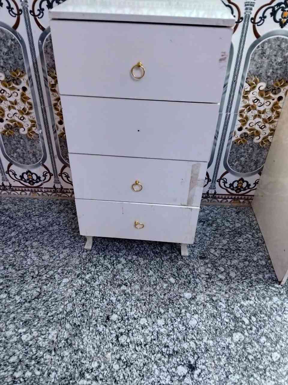 غرفه نوم نضيفه 150 اضرره جام لكنتور بس مفطر ليريدهه ليوم يحملهه


**إذا كنت صاحب هذا الإعلان وتريد حذفه لأي سبب، رجاءا أرسل رسالة إلى الدعم الفني**
