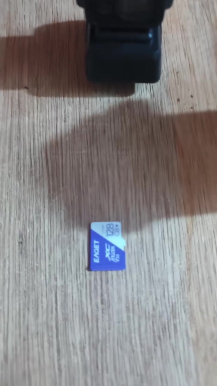 للبيع: درون احترافية L600 Pro Max بحالة ممتازة
​هل تبحث عن تجربة طيران ممتعة وتصوير بجودة عالية؟ أعرض لكم للبيع درون L600 Pro Max، جهاز متكامل ومميز جاهز للاستخدام مباشرة.
 ✅​مميزات العرض:
​الدرون: L600 Pro Max بحالة ممتازة. 
✅​الطاقة: تأتي مع 3 بطاريات أصلية لضمان وقت طيران  
✅تصوير 4K
أطول.
✅​التخزين: مرفق معها ذاكرة (رام/SD Card) لتخزين فيديوهاتك وصورك.
✅​الملحقات: الجهاز يأتي مع كامل ملحقاته (جهاز التحكم، حقيبة الحفظ، المراوح الاحتياطية، وأدوات الفك والتركيب) 
​حالة الجهاز:
الدرون نظيفة جداً ومحفوظة بعناية، مثالية للمبتدئين والمحترفين في التصوير الجوي.
​السعر: [250بيها مجال]
الموقع: [ناصريه/سيدخيل ] يوجد توصيل 
للتواصل: [***********]او أنستا gif_bw
