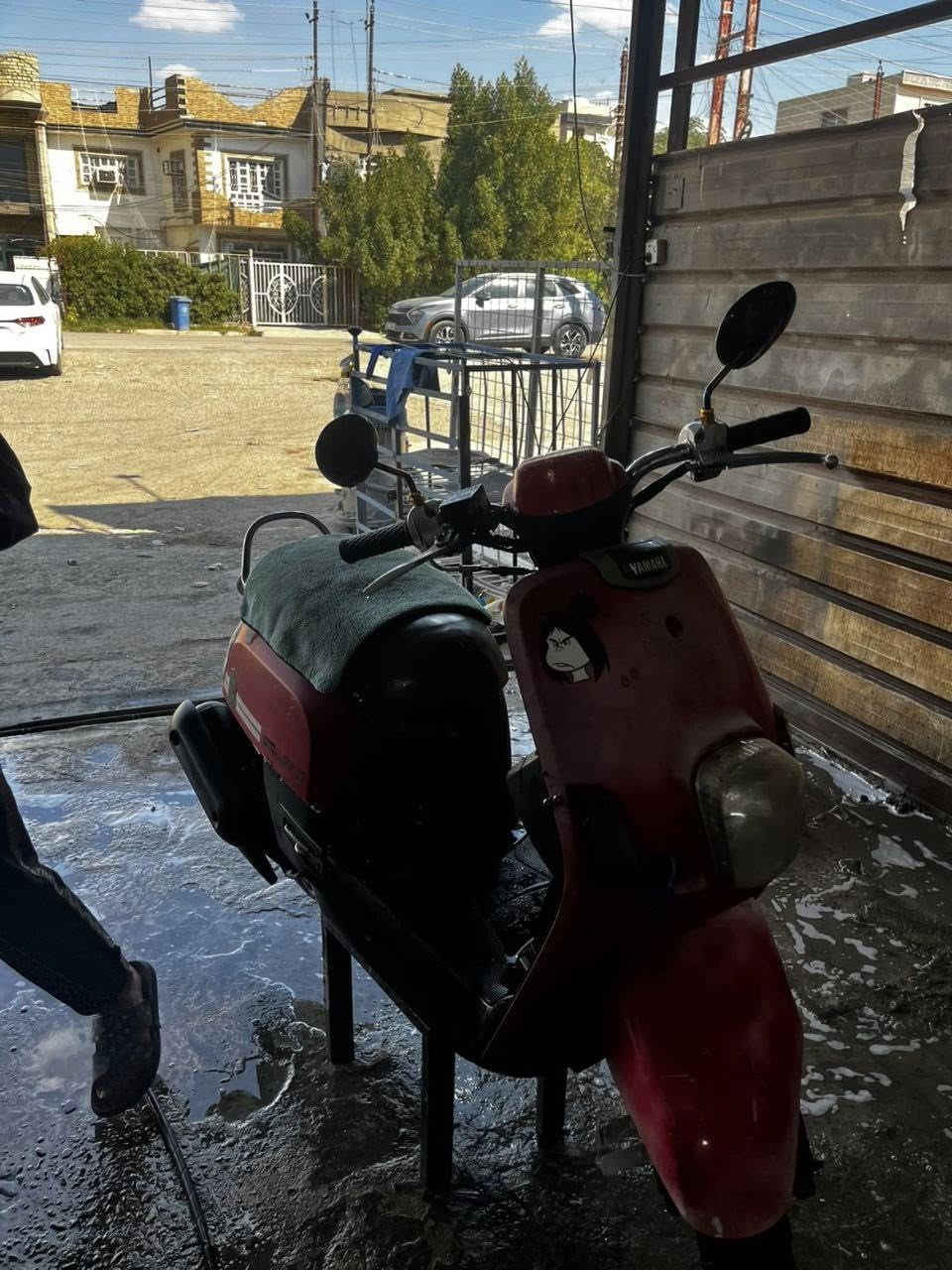 سلام وعليكم دراجه ماكس بوليس مفتوحه ولفات فقط السعر ٥٠٠وبيها مجال حك الجيه الرقم ***********
