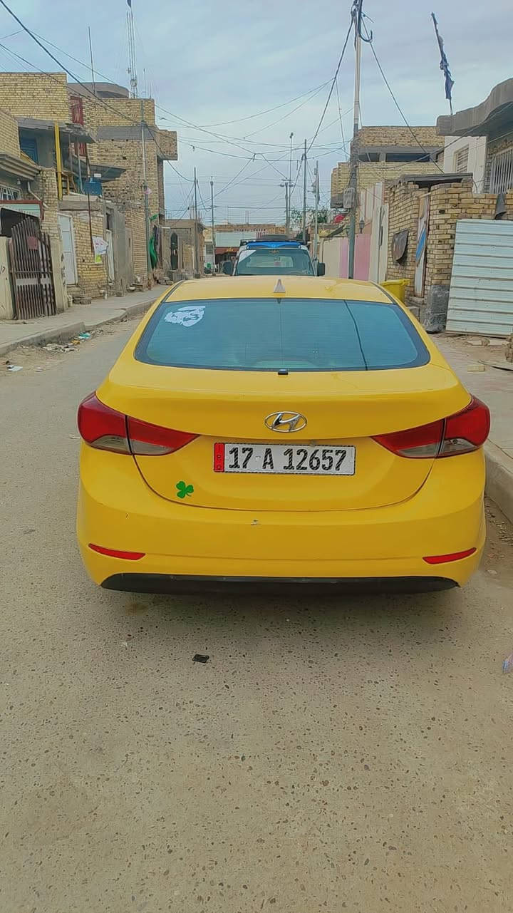 سلام عيكم سياره للبيع مديل 13 سياره بيه ضرر جاملغ امامي ودفعه بل حوض مامصلحه رجعت عل تيل والباقي كفاله كير محرك تبريد شرط محرك 1800 دوش رقم نكليزي تخم تاير الوره حداديه جديده شرط الحداديه الكدام بس دبلات عوزه مكان السياره دوانيه حي العسكري سعر 103بيه مجال للشراي الاستفسار ***********
