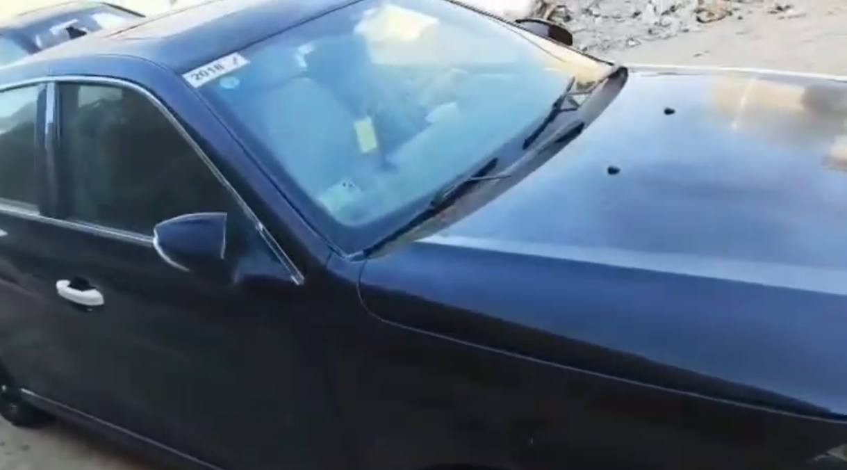 سمند دنا 2018
اللون اسود 
فول مواصفات 
گير عادي 
محرك 1700
طابوگه جديده بالكارتون 
رقم انكليزي و با سمي 
نقصها بس 
كمبريسر التبريد عطل 
قابله للمراوس البصرة, العراق


**إذا كنت صاحب هذا الإعلان وتريد حذفه لأي سبب، رجاءا أرسل رسالة إلى الدعم الفني**