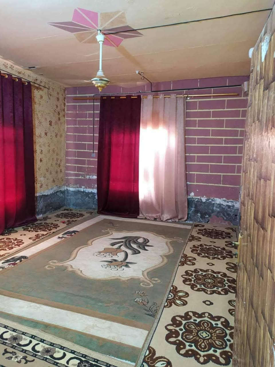 غريب ياعالم 🚨 بيع مستعجل – بيت للبيع 🚨
🏡 الموقع: الديوانية / حي الأمين – مقابل معمل كرستال

📐 المساحة: 200م (زراعي)
🏗️ البناء: بلوك

💰 السعر: مناسب جداً – 27 مليون (بيه مجال)

***********
