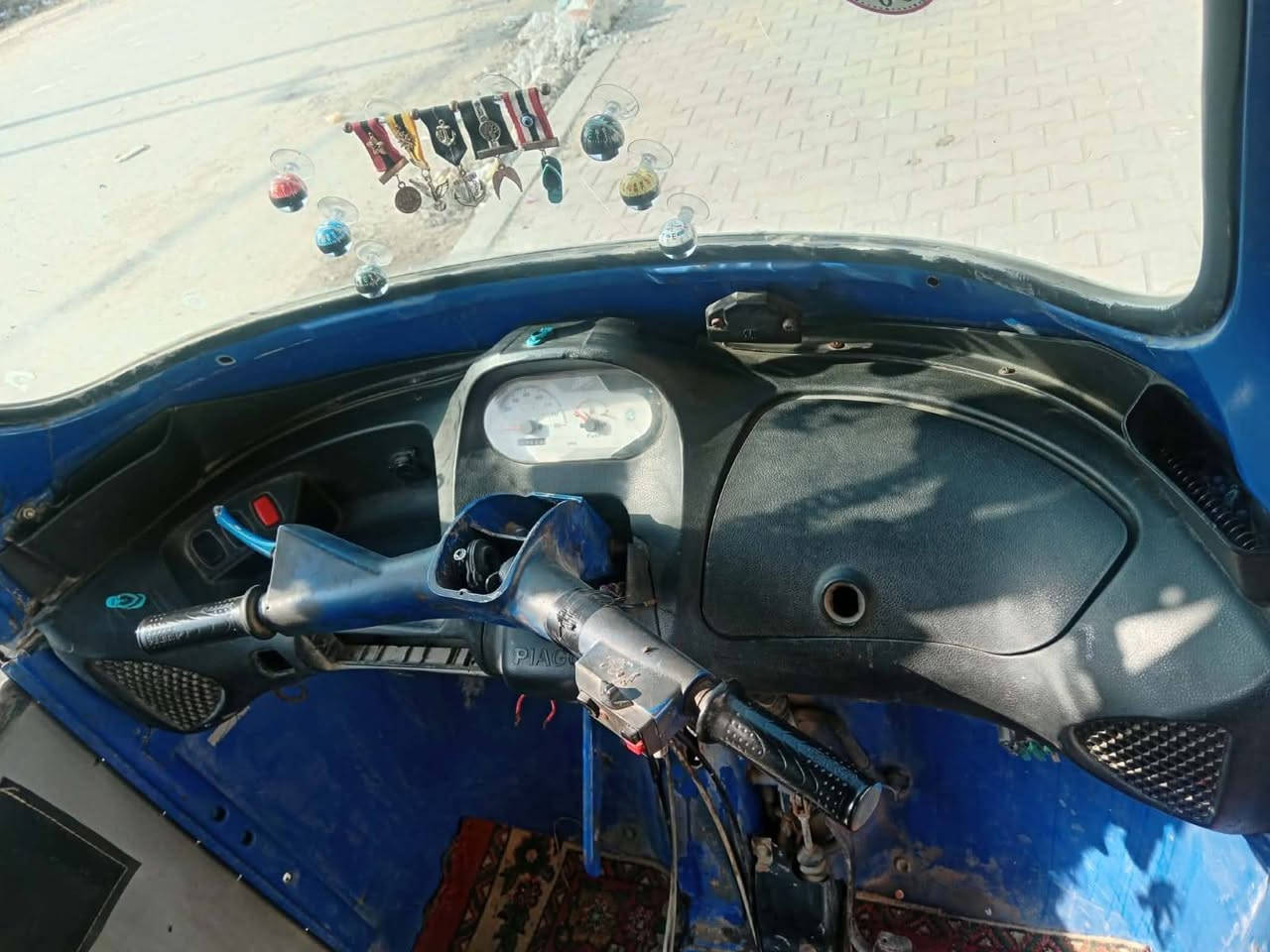 سلام عليكم تكتك بياجو للبيع موديل2018 كشرهة حلو محورة مكينة تي في اس2024 اوراقهة موجودة رقمي ‏‪***********‬‏ السعر مليون ونص
