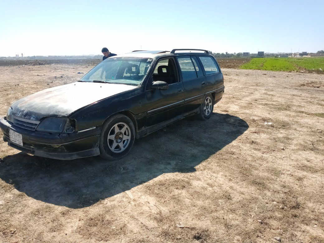 سلام عليكم سيارة وبل وميكه موديل 93رقم انبار ألماني عندي وكاله ام الباركود بسمي مكينه وكير ملكه سيارة شغاله وجاهزة سعر 15ورقه عنوني ديالى شهربان ***********
