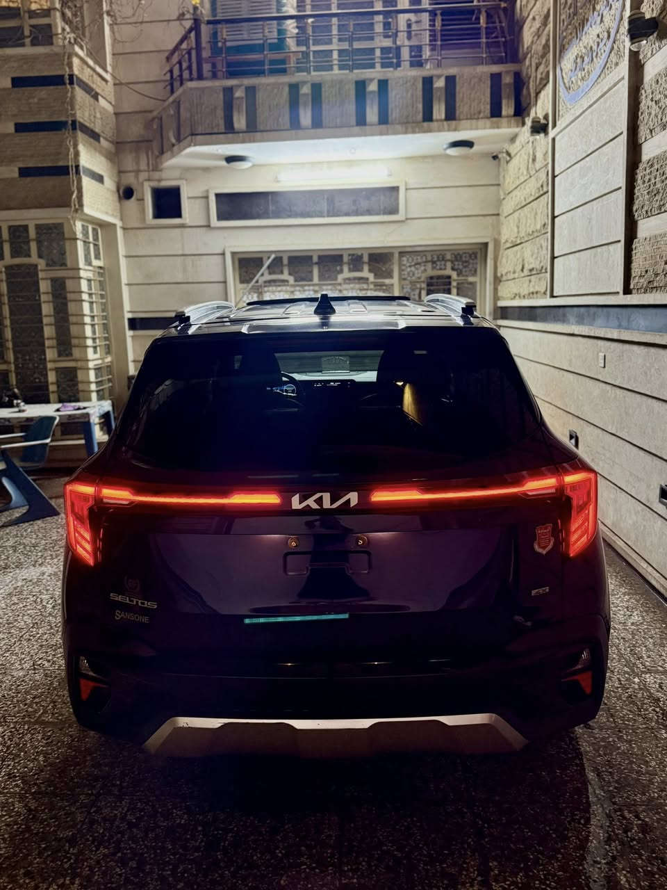 سليتوس 2024 وارد امريكي
🔴السيارة كفاله عامة من الصبغ والتبديل
فقط بارد قليل بالجاملغ الخلفي 
والصور امريكا مرفقه بالمنشور

✅موصفات السيارة 
-بصمة تشغيل عن بعد
-دواخل جلد لون مميز 🟠
-فتحه سقف 
-فول تحكم ستيرن 
-كامرا خلفية دوارة 
-شاير بالمري 
-رادار تحذير نقطه عمياء
-رادار تحديد مسار
-نظام قيادة ذاتية 
-قطعتين تبريد 
-تدفئة كشنات
-تحكم كشنات كهرباء
-شاشة كبيرة تدعم بلي
-شاشة اعدادات دجتال
-شاشة تحكم نظام تكيف
-نارة داخلية لد
-نظام طفاء ذاتي
-حاملة اكواب خلفية 
-محرك 2000 دوش
-ويل كب 17 مميز
-لد نهاري لايت زنون 
-لد خلفي 

السيارة جديدة ماشية 15 الف ميل فقط
دخول جديد بتاريخ 2026/2/11
المنفيس بأسمي بدون لوحات
السعر :175$ ورقة 
مكانها بغداد الدورة
الاتصال : *********** واتساب☎️
