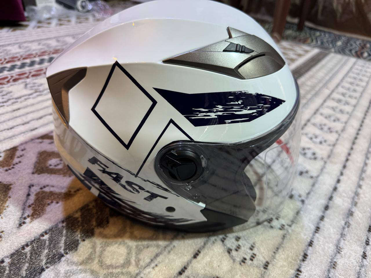 السلام عليكم خوذة الحجم XL
السعر 100
رقم الهاتف ***********
