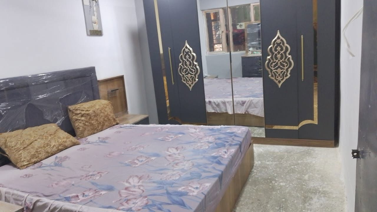 غرفة نوم لبيع سعر 350 بي مجال فقط حديدة مال جرباية مكسورة عنوان كربلاء امل الداخلي  ***********

