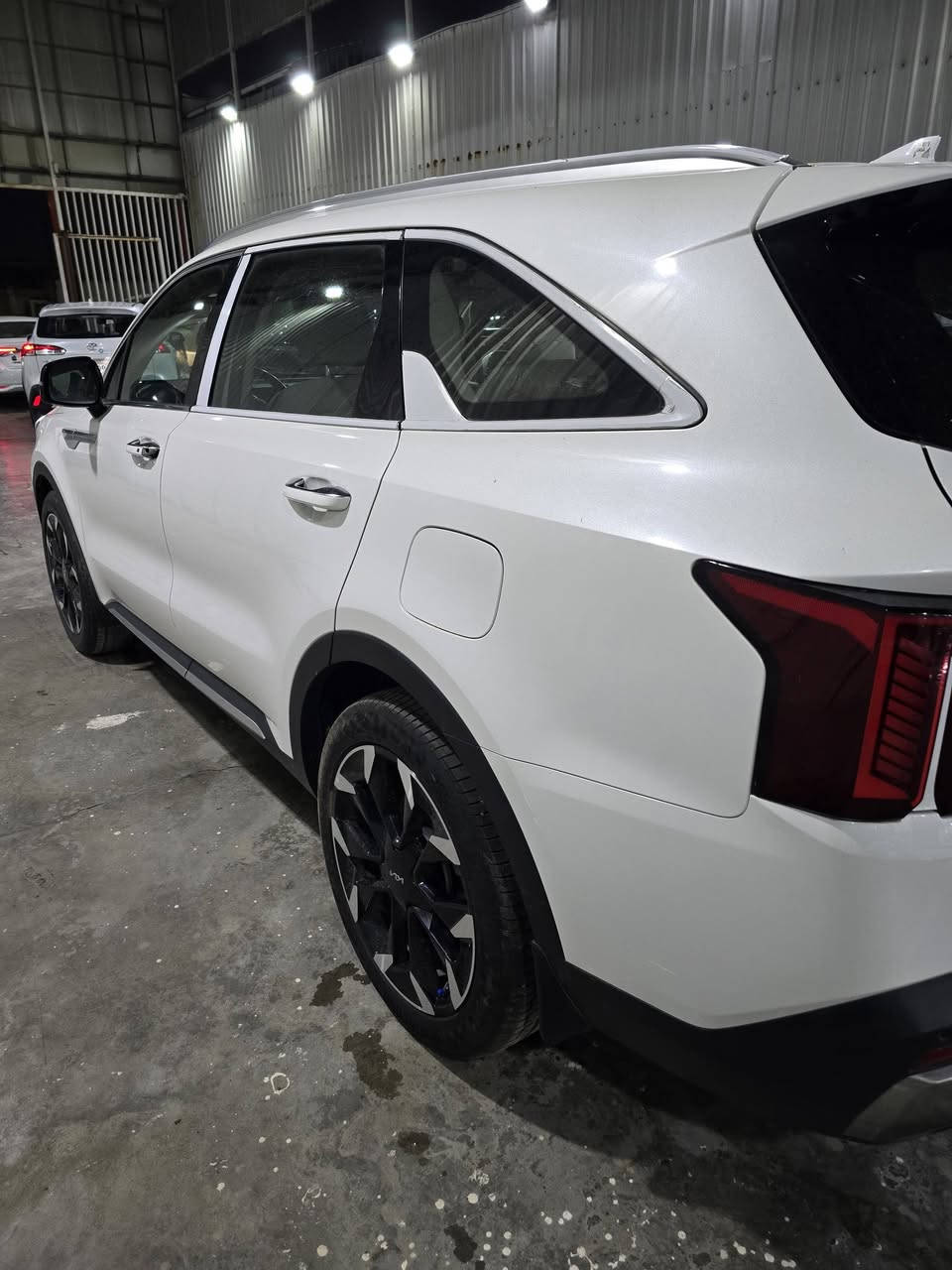 السلام عليكم للبيع سورنتو 2024 جديده مكفوله مواصفاتها بانوراما داتا شو بصمه كير موس سته سلندر سبعه راكب صندوك كهرباء 3 قطع تبريد كراسي كهرباء دشبول الوان السياره جديده ومكفوله من الفتح والصبغ والبارد والتبدل ماشيه 40 الف حقيقي السياره باسمي تحويل ثاني يوم رايدها ب315 وبيها مجال للشراي للاستفسار الاتصال ***********
