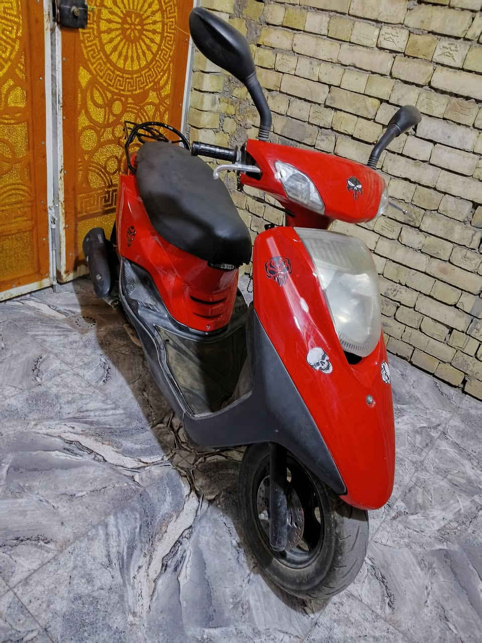 السلام عليكم
دراجه بريز كابريتر جديد ماركه السهم نكره سلف وهندر شلعه ومعدل مكفوله 
السعر ( ٤٠٠  الف) وبيها مجال بسيط للطيبين 
المكان الشعب حي البساتين


**إذا كنت صاحب هذا الإعلان وتريد حذفه لأي سبب، رجاءا أرسل رسالة إلى الدعم الفني**