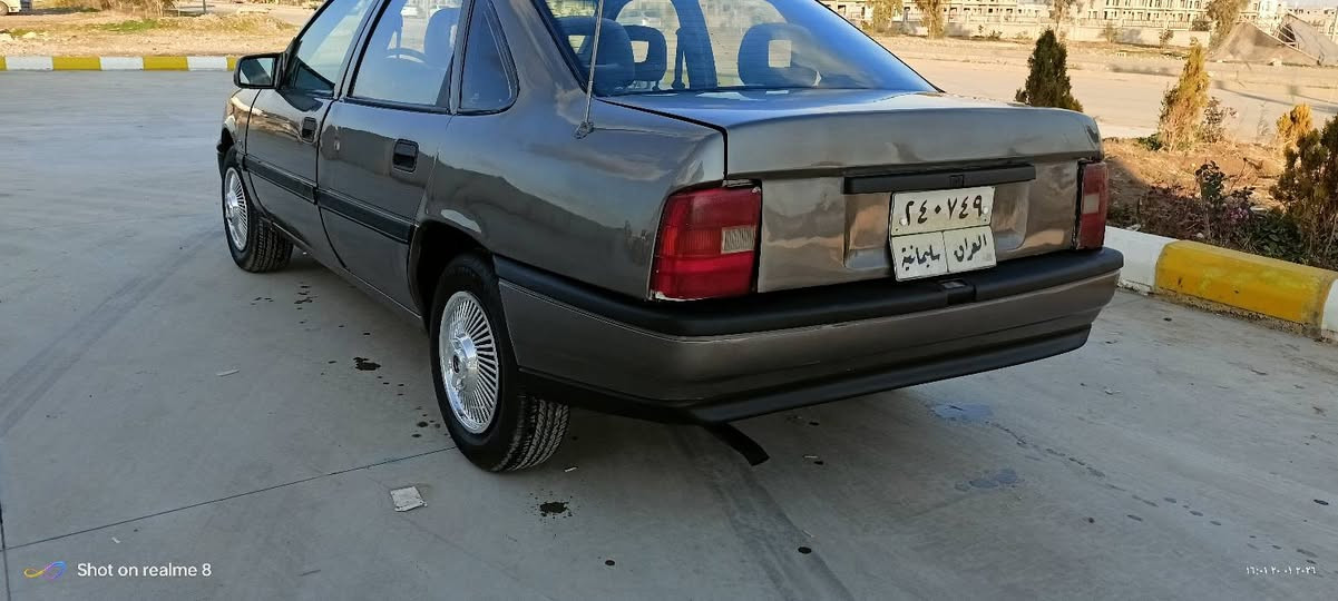 اوبل فكترا موديل1990 إسلاميت بدون ضربه سياره مابيها اي نواقص من دعاميه للدعاميه ابشرط تحويل وغرامات كير محرك ابشرط محرك 16 قايش عريض كير عادي مكينه لا صرف ولا بخار كهربائيات كلها شغال سعر 37  سياره مال بيت العنوان كلار 
***********
