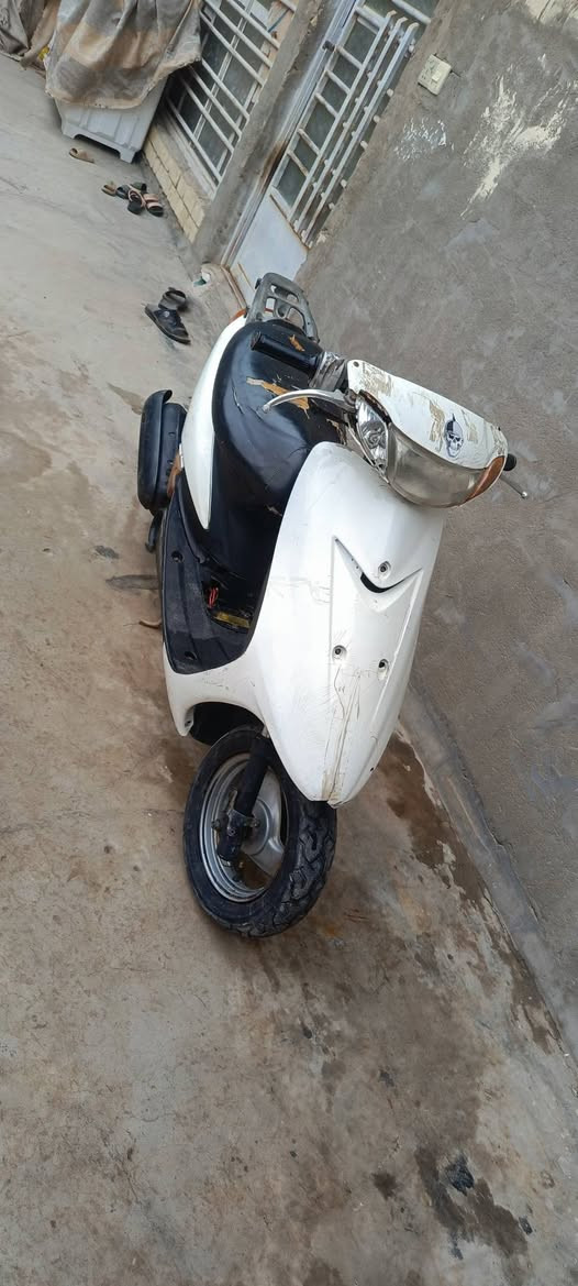 سلام عليكم دراجه عصفوريه سرعه 60 شغاله سلف وهندر مكانه بغداد نهروان سعر 175        ***********
