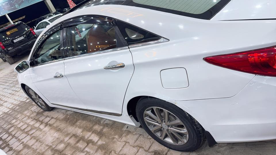 سوناتا وارد خليجي 
موديل 2011
فول مواصفات 
مكينه كير حداديه 
جاهزه سياره من 
كلشي السعر 97 
مكان السياره 
نجف الاستفسار 
هذ رقمي 
***********￼￼
