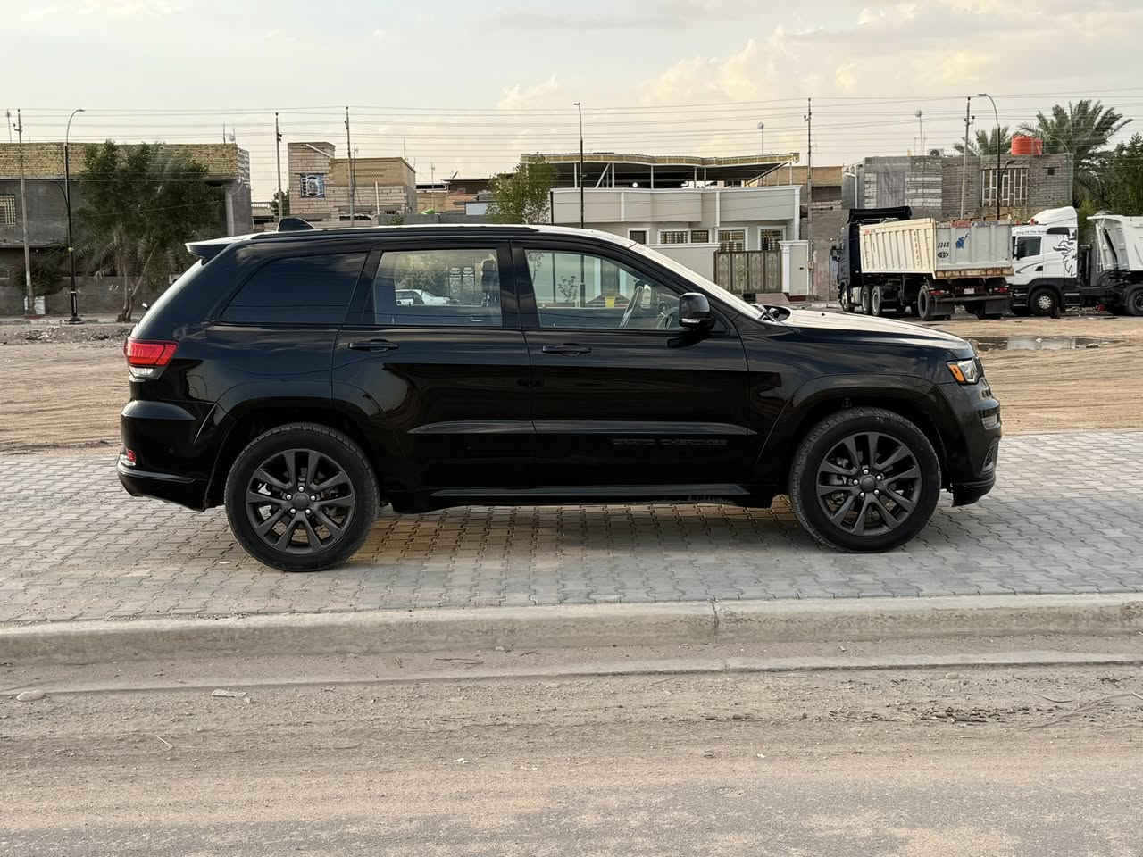 السلام عليكم
جيب كراند شيروكي اوفر لاند 2018 تو ويل كفاله عامة
بدون جوبلسات شكل السومت والاس الخليجي
وراد امريكي تقرير غرق جايه تعمل وتسير 
مرفقه صور تقرير المزاد وصور تقرير سونار الفحص
ماشيه 130 الف ميل رقم بغداد
فول مواصفات
بنوراما فتحتين
رادار امامي
نضام قياده اليه
نضام تحديد مسار
بارك سايد تطبك من وحدها
حساس امامي خلفي
رادار بالمرايات (نقطه عمياء)
استيرن كهربائي
ذاكرة وضعيات القيادة
تدفئه وتبريد بالكشنات الاماميه والخلفيه
جنطة كهرباء
السعر 235 وبيهاا مجال قليل
***********
***********
