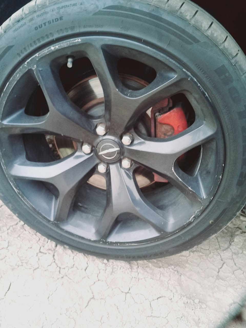 سلام عليكم
عندي هاذ الويل 20 مال جي تي الاصلي
تخم تاير جديد اريد ويل 18


**إذا كنت صاحب هذا الإعلان وتريد حذفه لأي سبب، رجاءا أرسل رسالة إلى الدعم الفني**