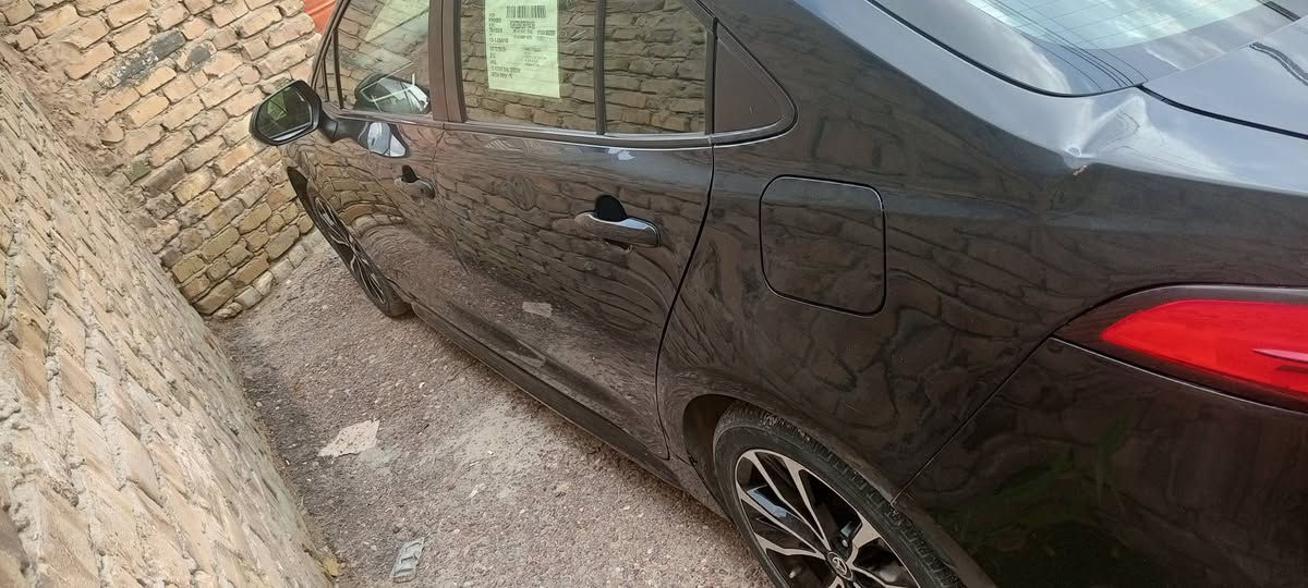 كورلا موديل 2021سياره بيه شكم طخه كير محرك كله نظيف اخوان السياره سعرها بسعر كورلا2009السعر 115قفل ابيع احزام***********
