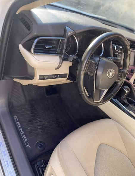 السلام عليكم كامري 2020 خليجي gle جيهان رقم اربيل ماشيه 113000بيهه حتدث جاملغ خلفي وبالصندوك شويه وباب شويه صبغ السياره فول سعرهه 210 $قفل عنواني بغداد الدوره ***********
