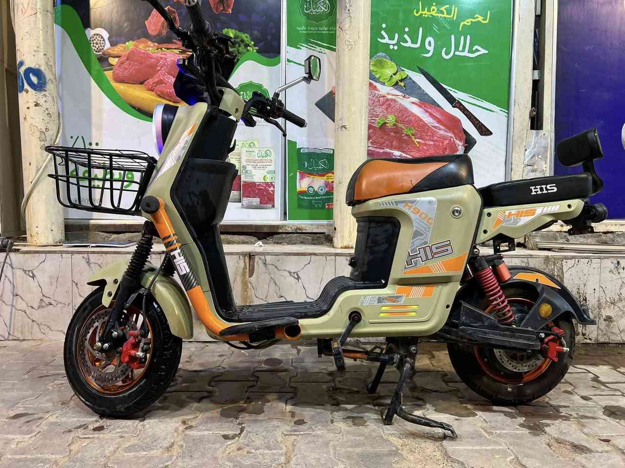 دراجة شحن H900 خمس بطاريات استخدام ثلث اشهر بس نظافه فول كلشي شغال بي اي عطل مابي الرقم تواصل واتساب ***********
