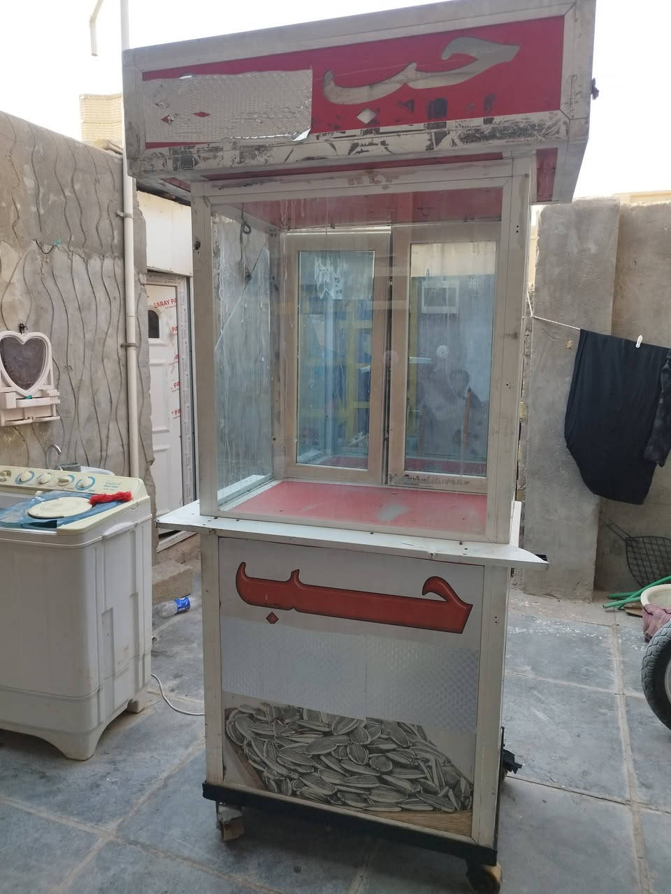 للبيع نضيفه سعره 150 الف قفل ***********
