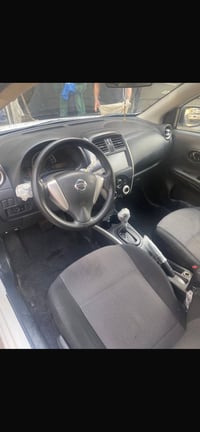 للبيع نيسان مصري مديل 2023 السياره جديده مال بيت ٤ جامات كهرباء شاشه ا...