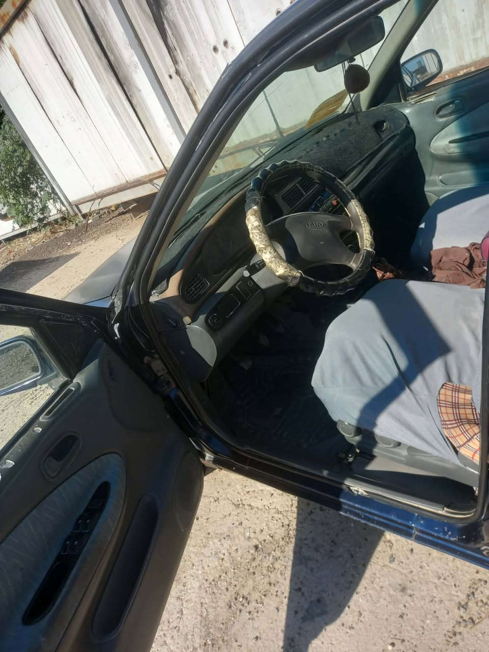 كيا سيفيا موديل ١٩٩٥
السياره ما ناقصها شي 
السعر ٢٨وبيه مجال قليل 
لاستفسار ‭٠٧٨٠ ٧٩٢ ٦٣٠١‬
