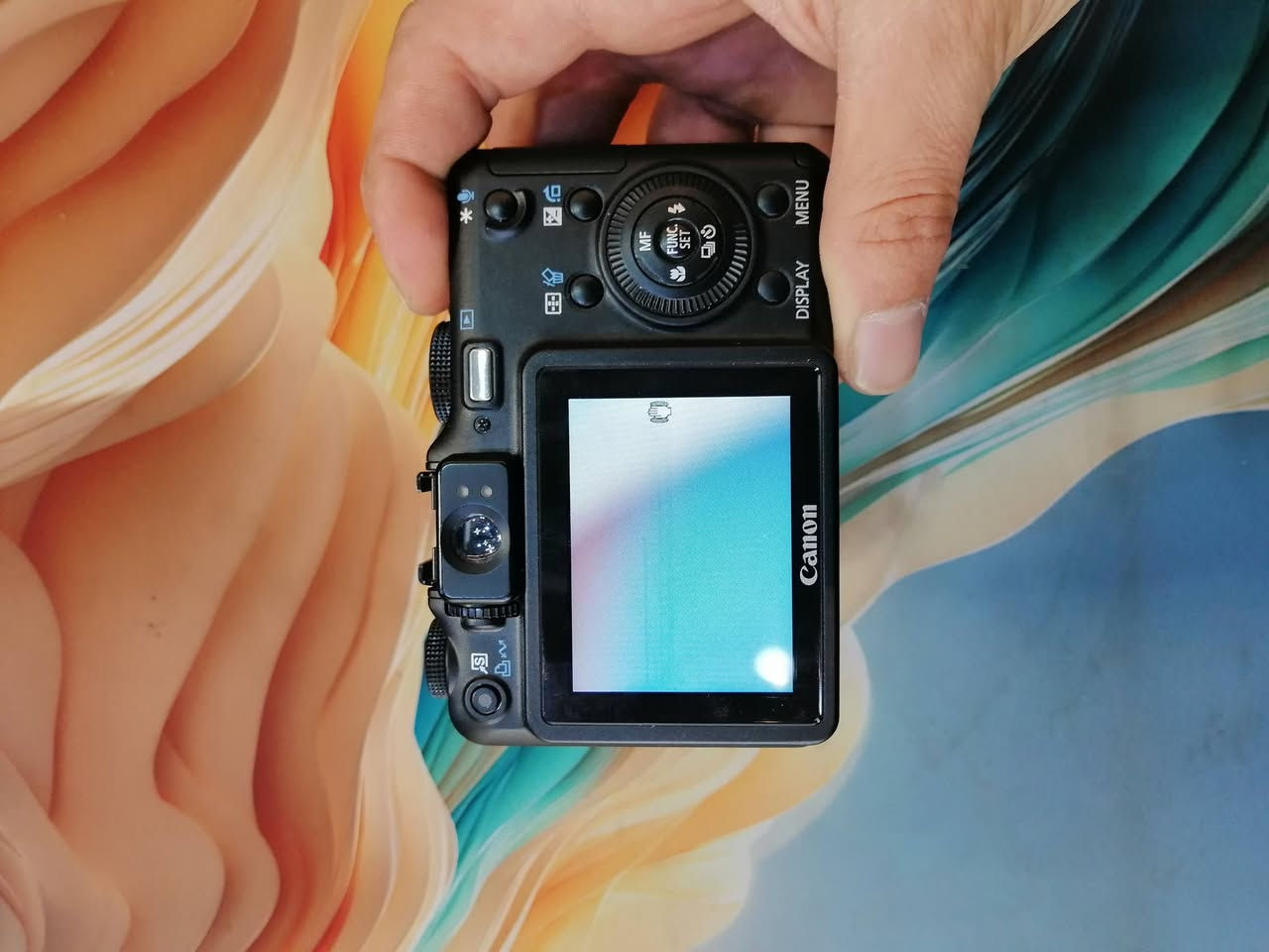 للبيع
 كاميرا كانون باور شوت G7
 مع شاحنه وبطاريه ورام، الكاميرا جداً نظيف
السعر ١٥٠الف


**إذا كنت صاحب هذا الإعلان وتريد حذفه لأي سبب، رجاءا أرسل رسالة إلى الدعم الفني**