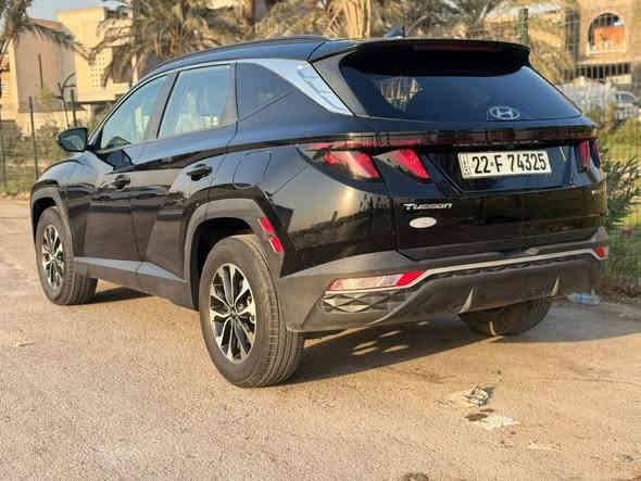 سلام عليكم
بيع مستعجل 
 توسان اسمي رقم جديد نكليزي 

السعر :162 $ وبيه مجااال 

اتصال : ***********

مكينه حجم 2500 

سياره حادثه فقط البنيد وجاملغ شويه بل باب 

مواصفات السياره :-
شاشه جبيره
ماشيه 40 
كامره خلفيه دواره
عداد ديجتل
قياده ذاتيه + تحديد مسار
اوتو هولد
لايت زنون.
3 وضعيات قياده
لد لايت خلفي
كروز سرعه
رادار امامي
شاشه تدعم كار بلي

سياره جاهزه كير ومكينه وحداديه وتبريد وتخم تاير اي نقص مابيها

مكان السياره  بغداد حي اور
