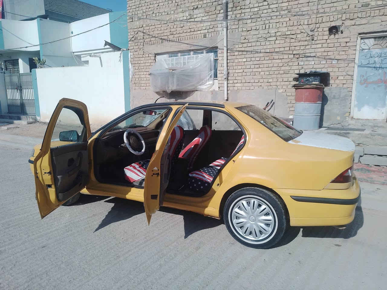 سلام عليكم 
سمند 2011 نضيفه محرك مكفول كهربائيات نضافه فول 
رقم واسط 
السعر 38 وبيها مجال 
***********
