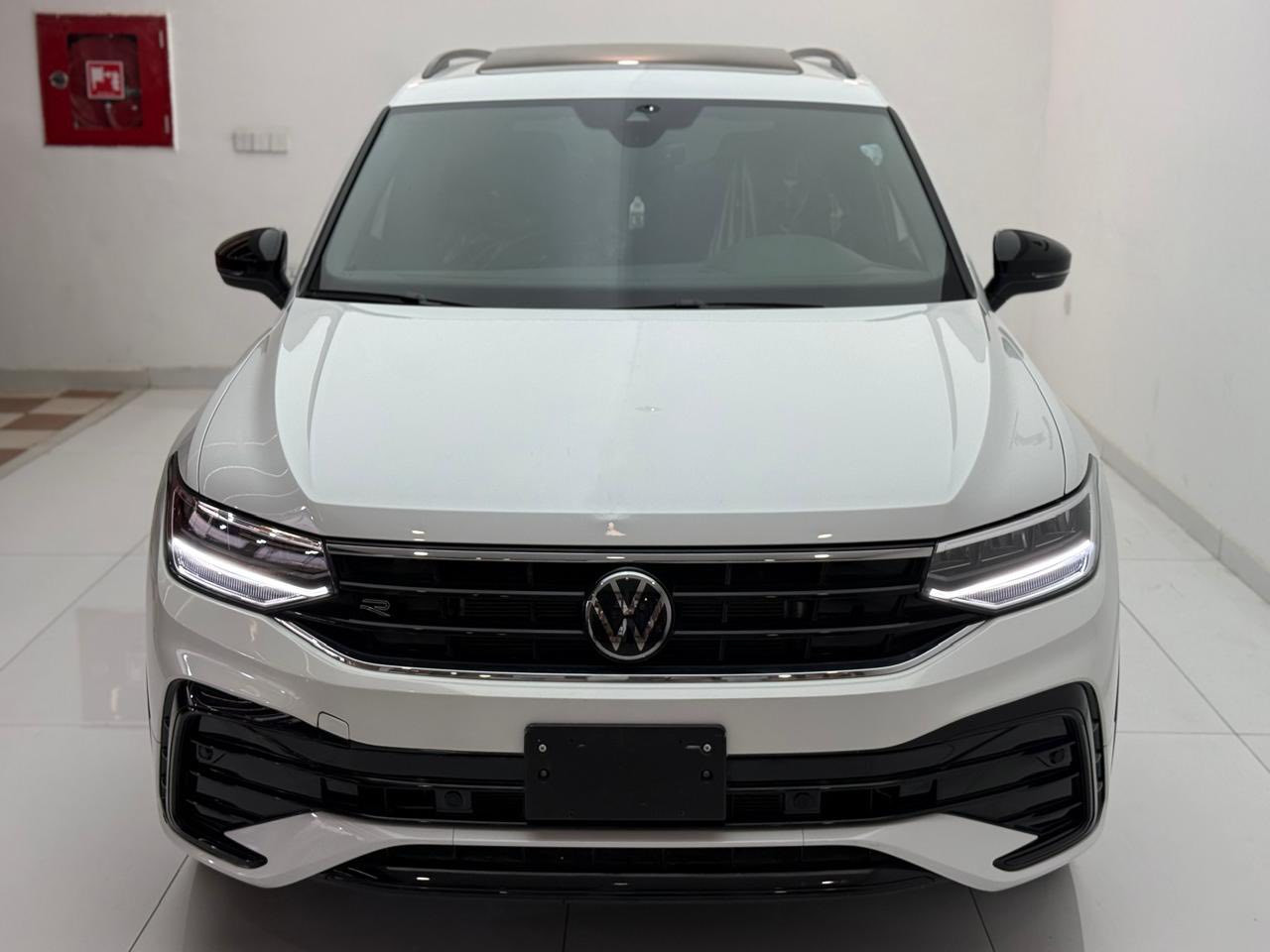 السلام عليكم تكوان R 2024 رقم الشاصي موجود للاستفسار ***********
