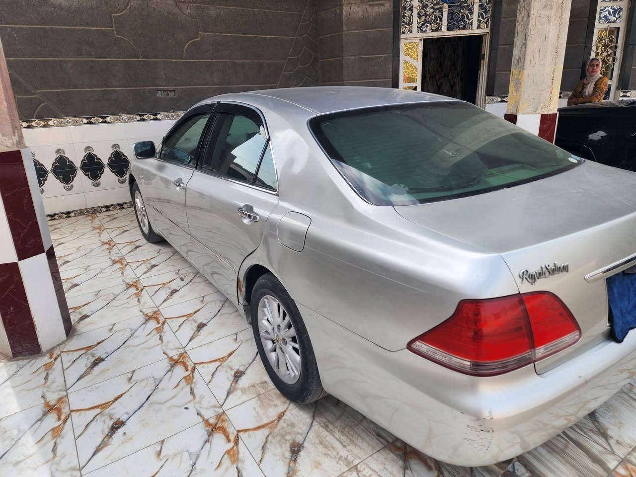 السلام وعليكم شاهينه للبيع 2004 سياره جاهزه من طول لطول مكينه كير حداده تخم تاير 6بصمات بيهه كصتين سياره ع ايدي وجديده ادوات بيه رقم وسنويه متومه اصلي رايده 35وبيه مجال لشراي البصره قضاء المدينه ***********
