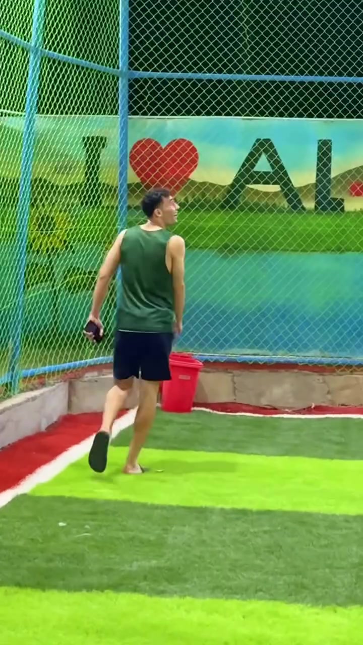 ⚽✨ من الملاعب إلى أجواء الطبيعة والراحة…

تشرفنا بزيارة نجم المنتخب العراقي
زيد إسماعيل إلى منتجع النسيم 🌿

منتجع النسيم
الراحة تبدأ من هنا 🤍

📩 للحجز والاستفسار:
عبر صفحاتنا الرسمية
أو الاتصال على الرقم:
***********
