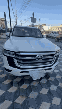 لاند كروزر موديل ٢٢ ماشية ٤٠ مكفولة سياره تواصل على رقم ***********  سعر ٦٥٠ ورقه
