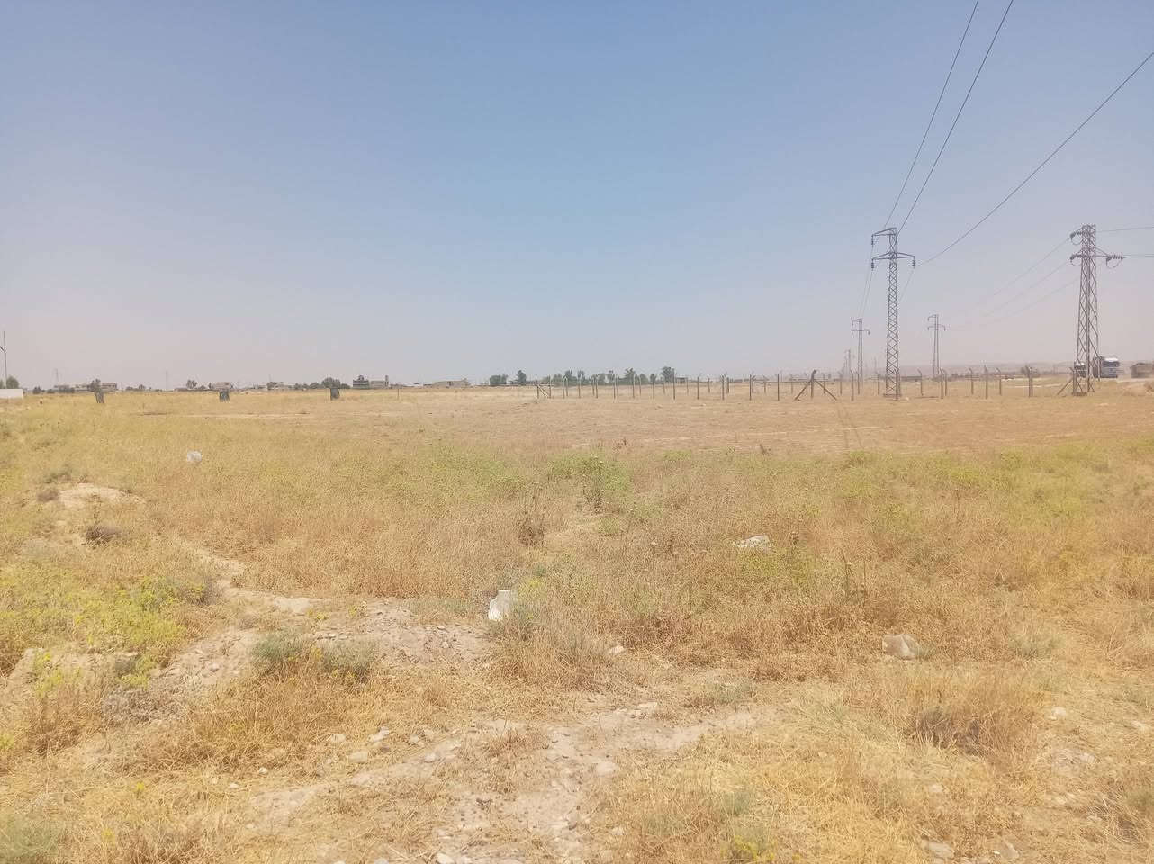 الف مترا طابو سعرها ٢٠ مليون  طريق حولي  عنوان طوز خورماتو *********** /***********
