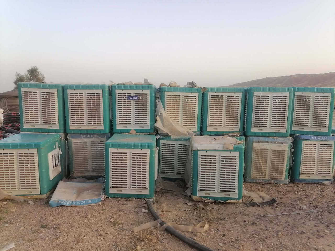 السلام عليكم ورحمة الله وبركاتة مبردات للبيع سرعتين بوب بلاستك السعر 100وبيهن مجال لليريد جمله المكان شاطي الجدر للاستفسار ‏‪***********‬‏
