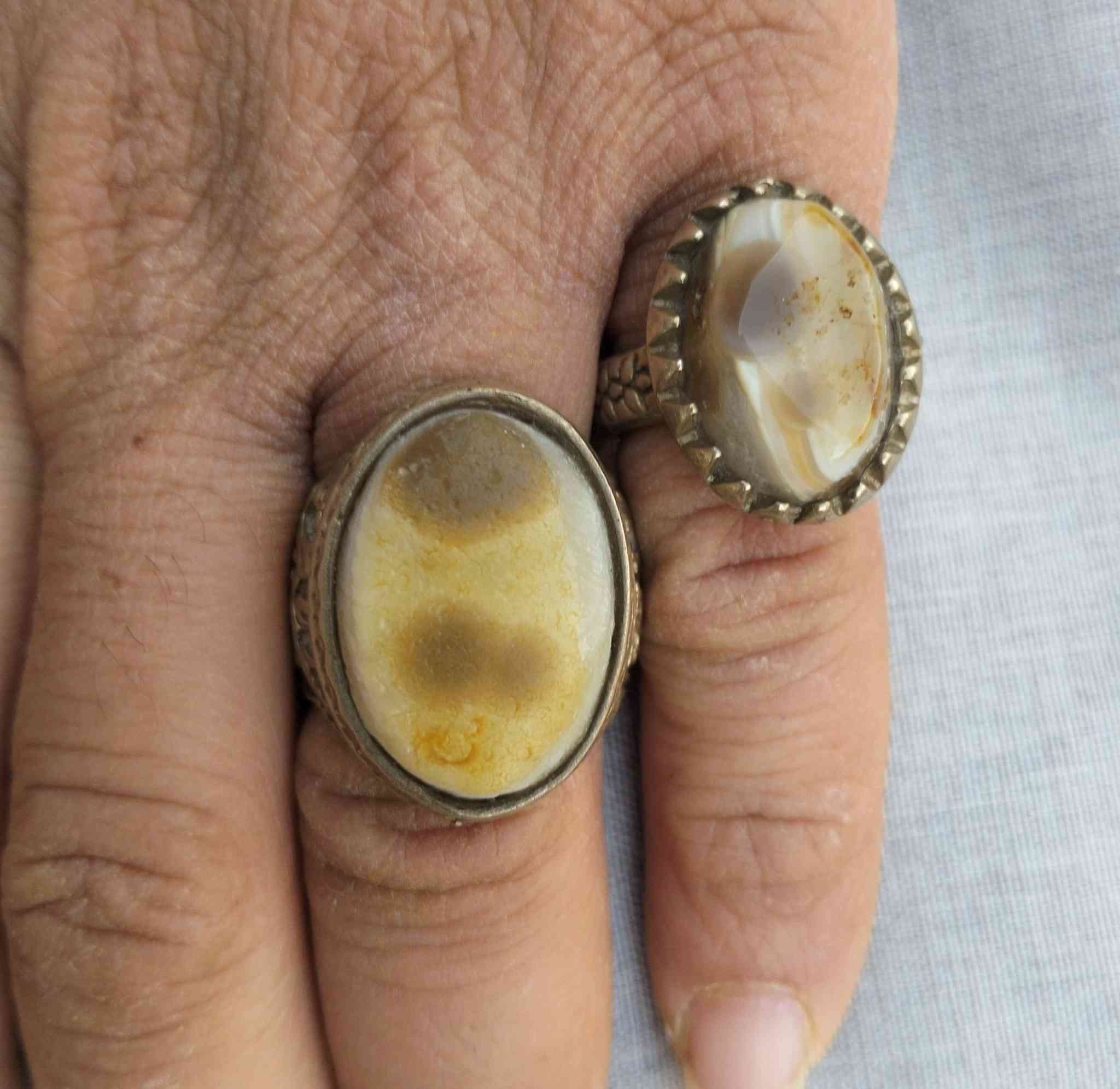 السلام عليكم احجار للبيع
الاسعار تحت الاصور


**إذا كنت صاحب هذا الإعلان وتريد حذفه لأي سبب، رجاءا أرسل رسالة إلى الدعم الفني**